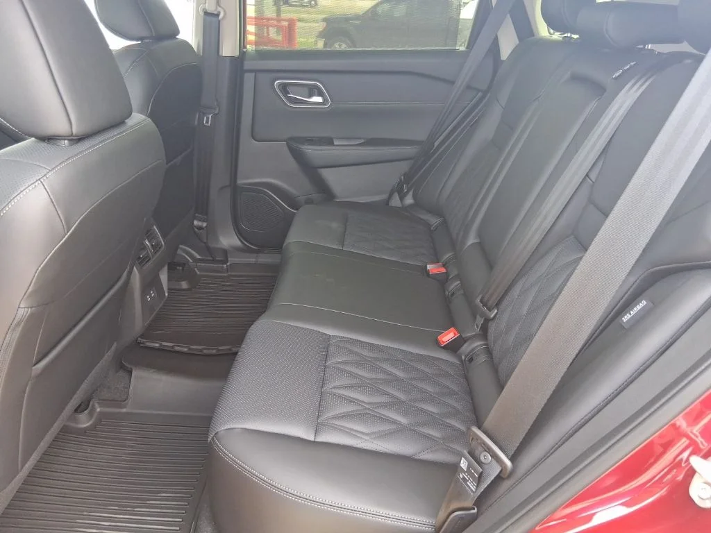 New 2026 Scarlet Ember Tintcoat Nissan Platinum image 30