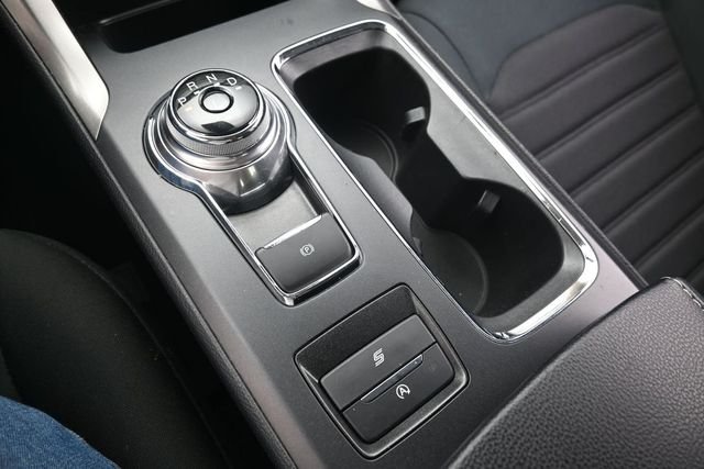 Used 2020 Silver Metallic Ford SE image 27
