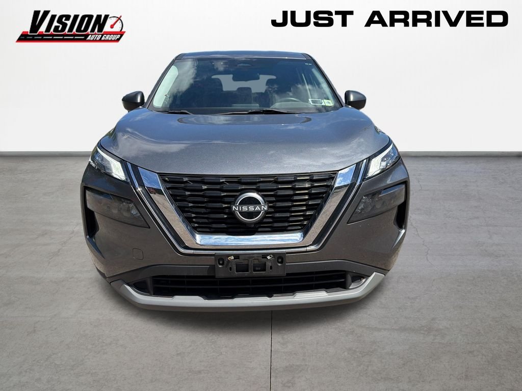 Used 2023 Gray Nissan S image 2
