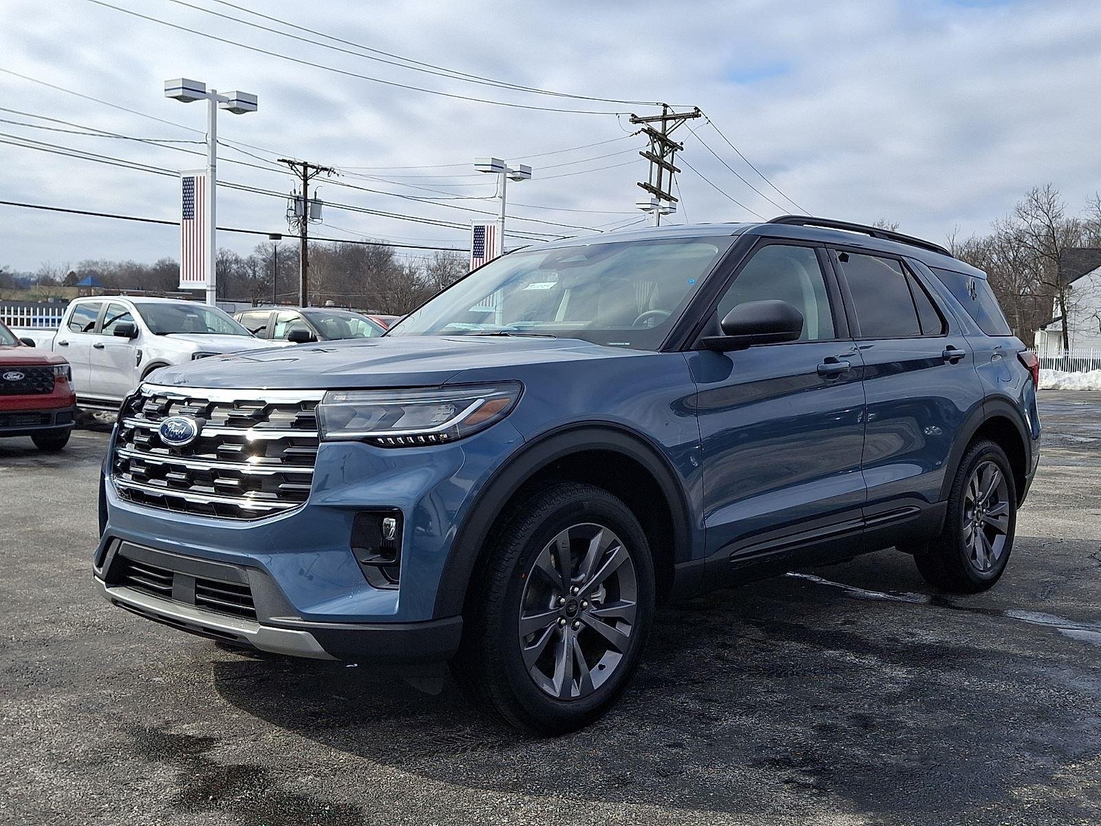 New 2026 Vapor Blue Metallic Ford Active image 2