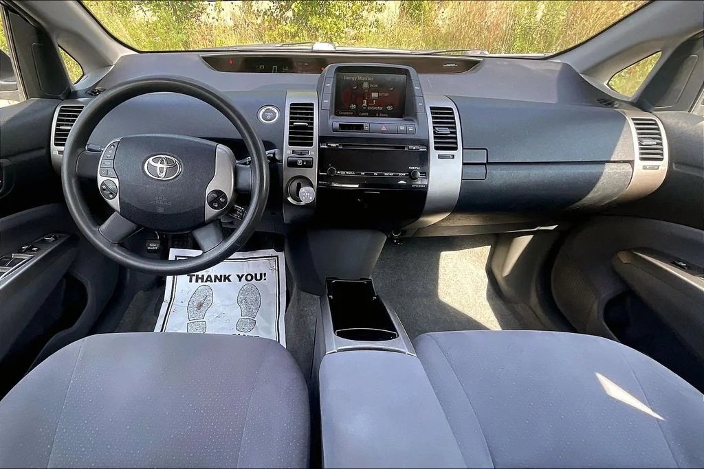 Used 2008 Silver Toyota Base image 15