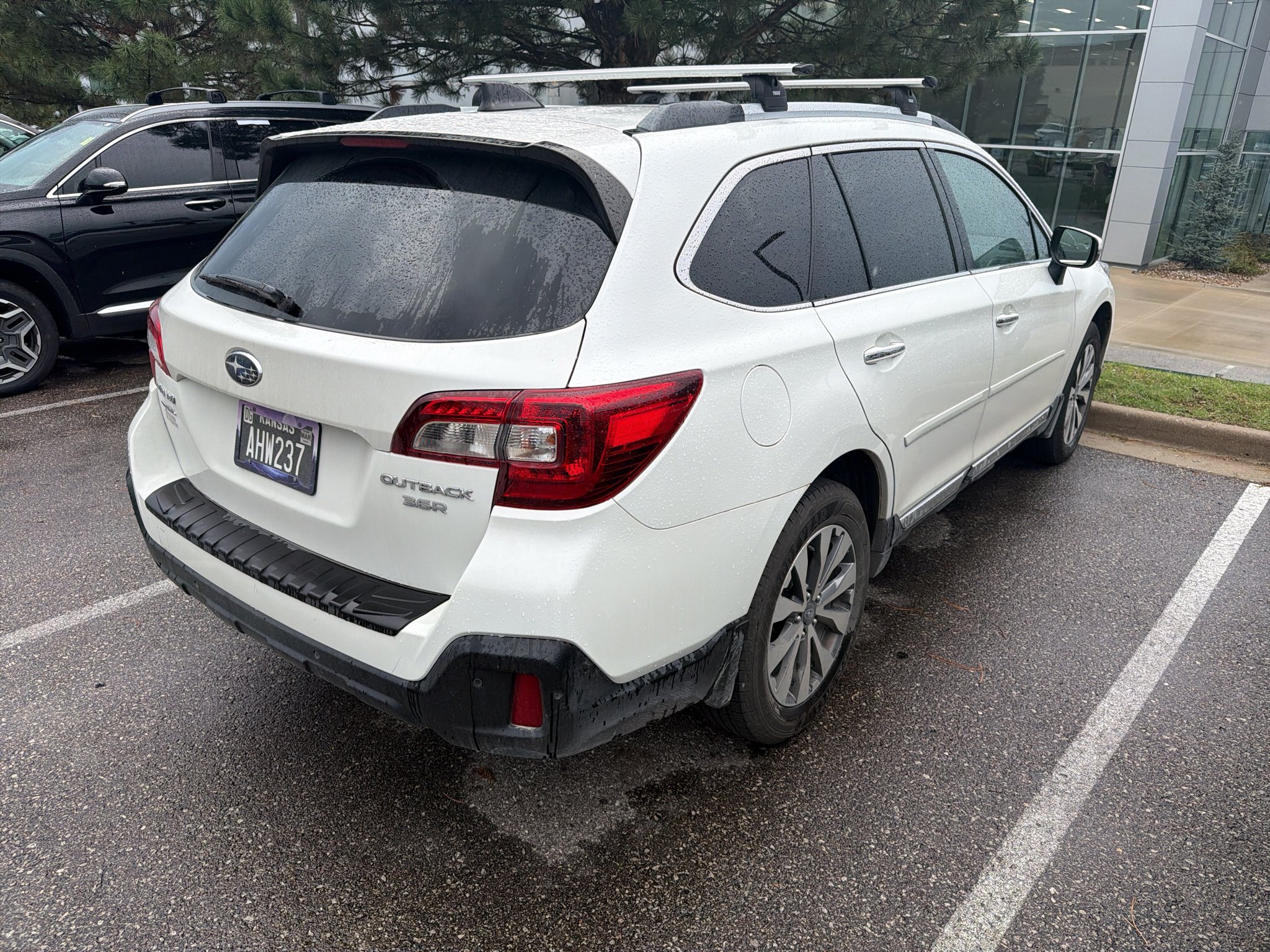 Used 2018 Crystal White Pearl Subaru Touring image 2