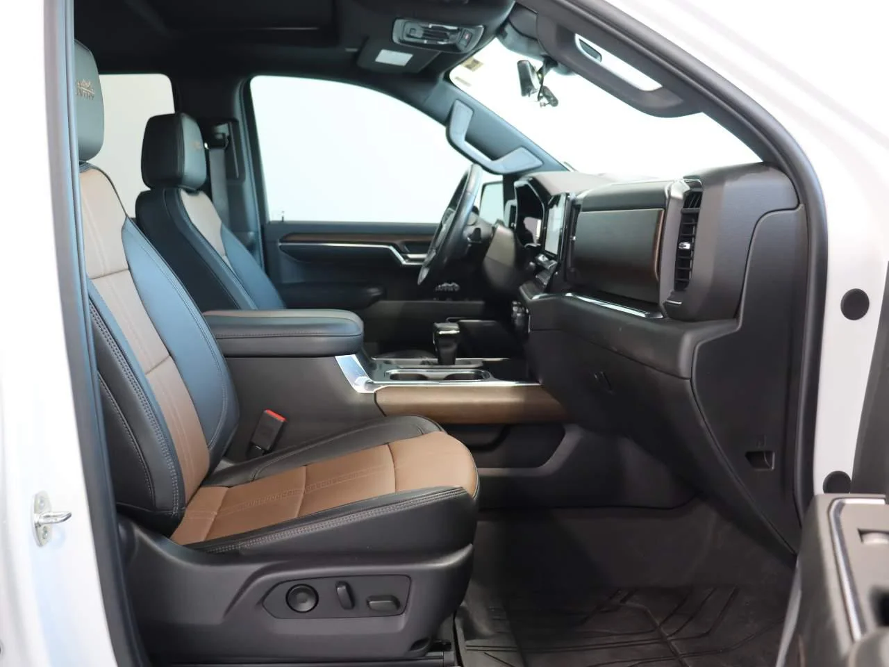 2024 Chevrolet Silverado 1500 High Country - Photo 19