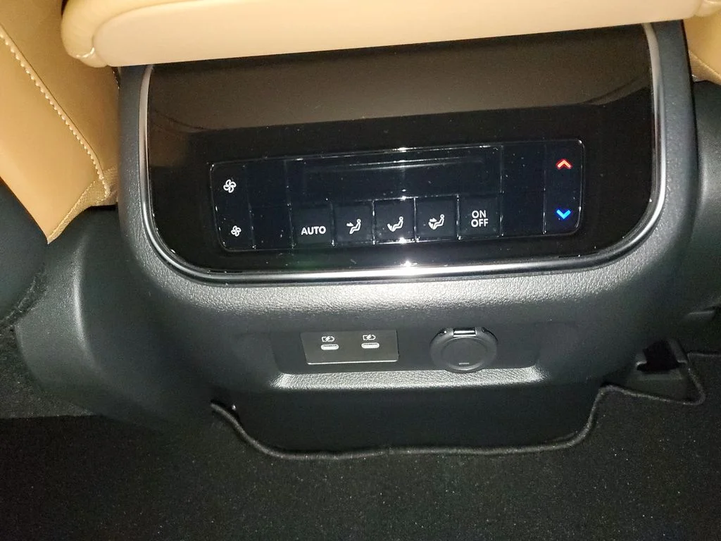 2026 Nissan Armada SL - Photo 27
