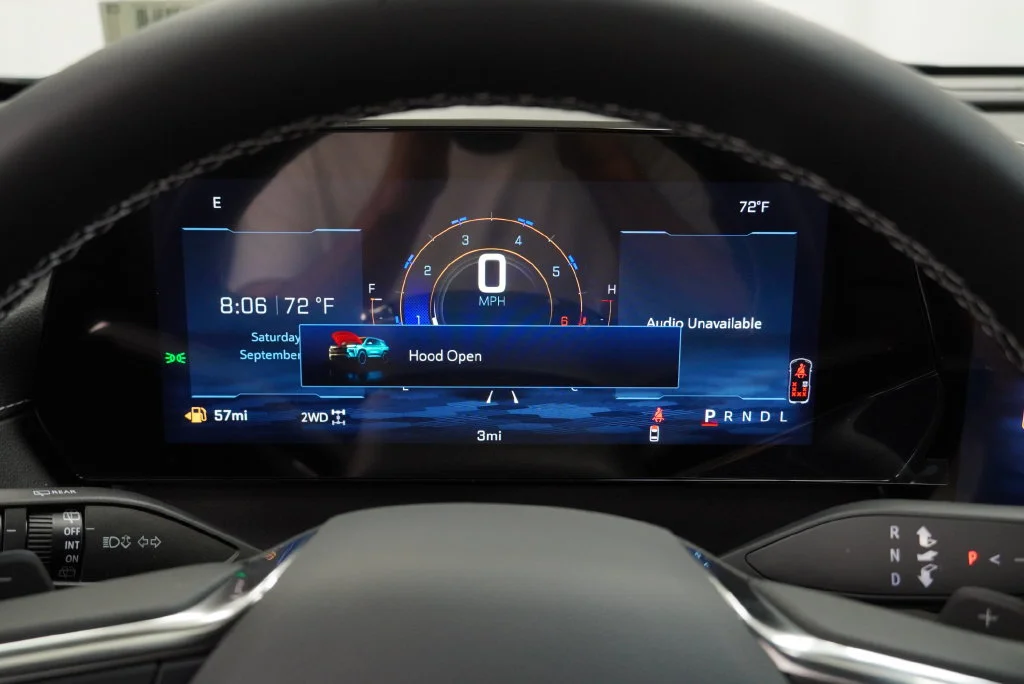 New 2027 Summit White Chevrolet LT image 15