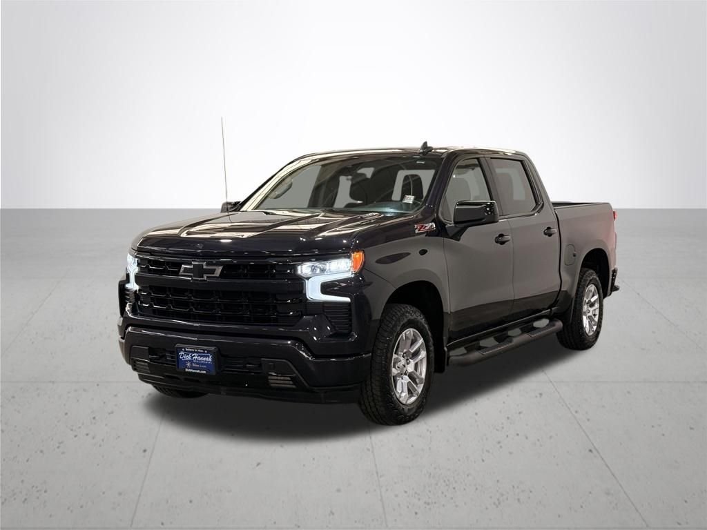 Used 2023 Ash Chevrolet RST image 2