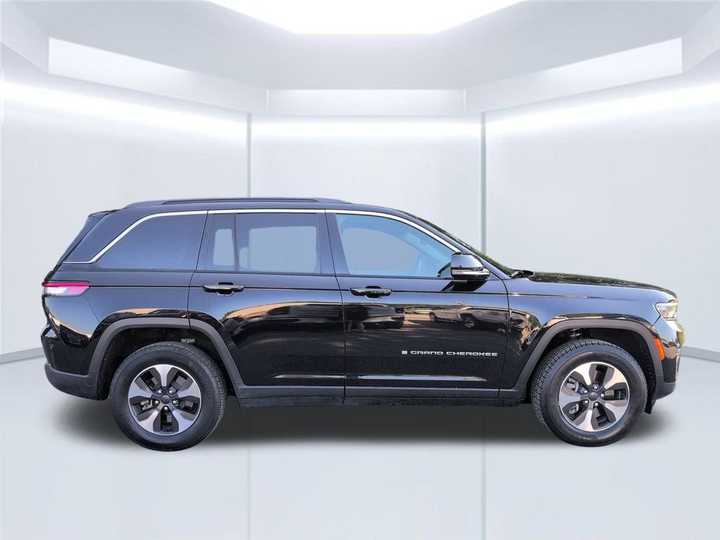 Used 2024 Black Jeep 4xe image 7