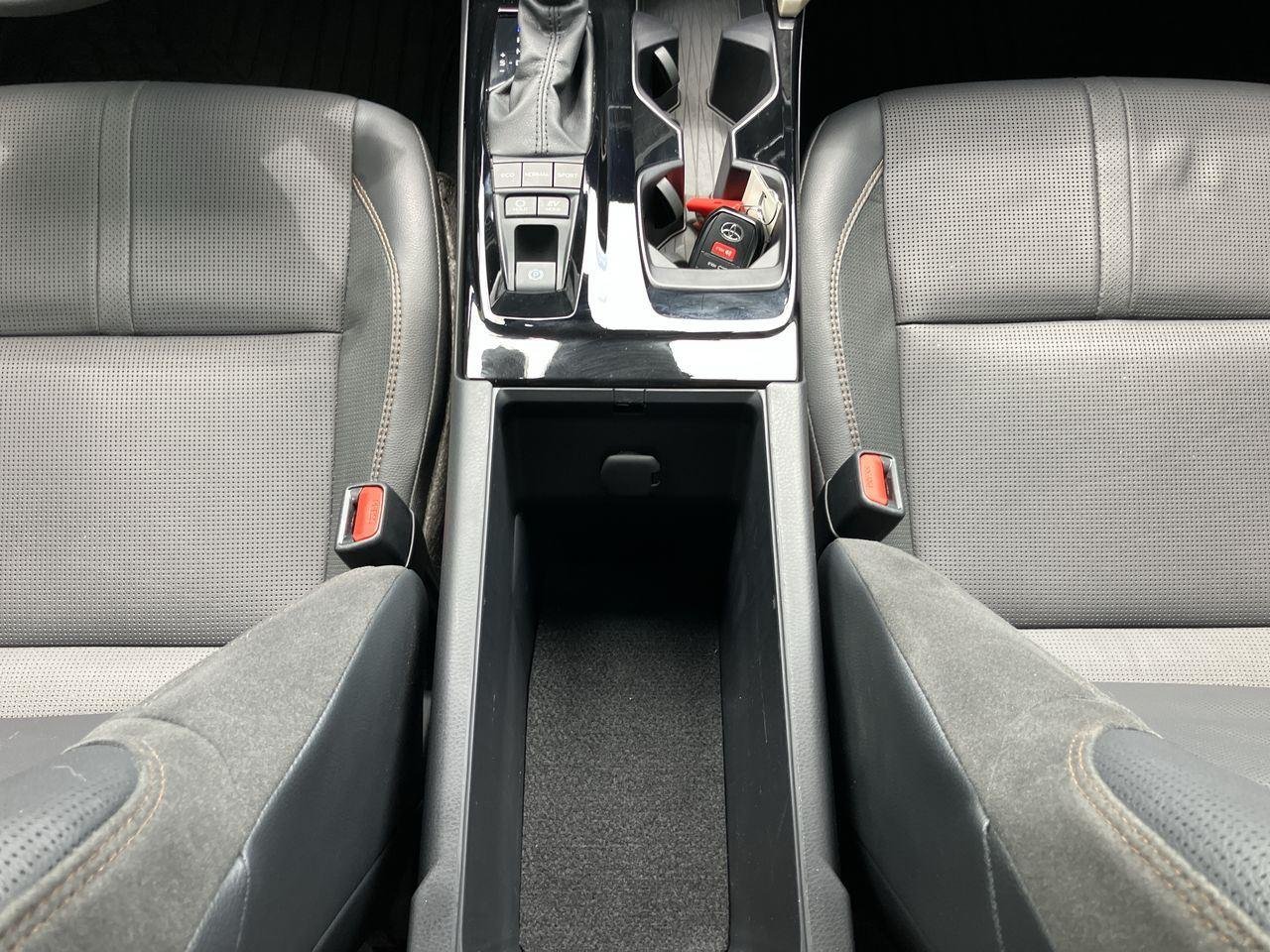 Used 2025 White (Wind Chill Pearl) Toyota XLE image 21