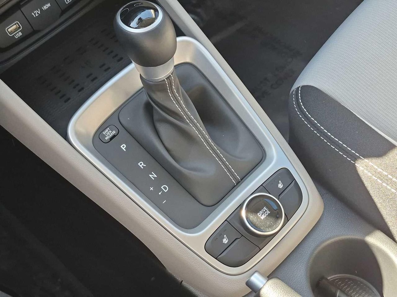 New 2026 Shimmering Silver Hyundai SEL image 29
