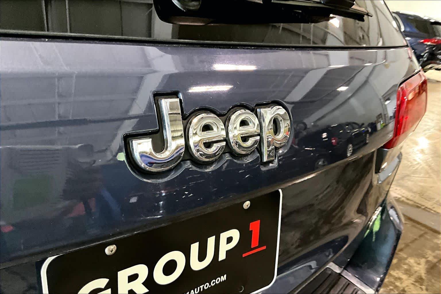 Used 2021 Slate Blue Pearlcoat Jeep Overland image 30