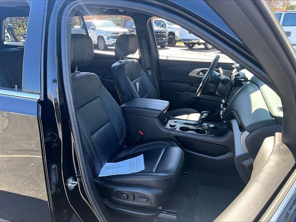 Used 2023 Black Chevrolet LT Leather image 11