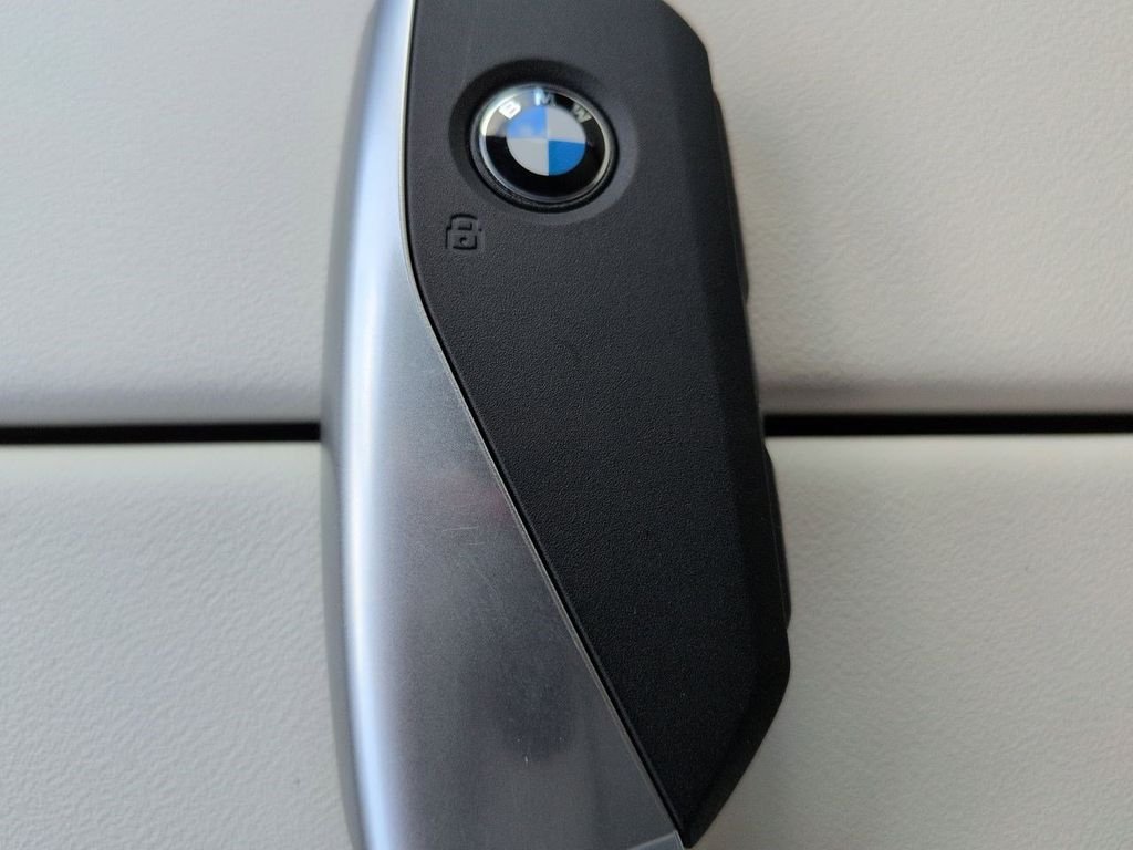New 2027 Black Sapphire Metallic BMW 530i image 30