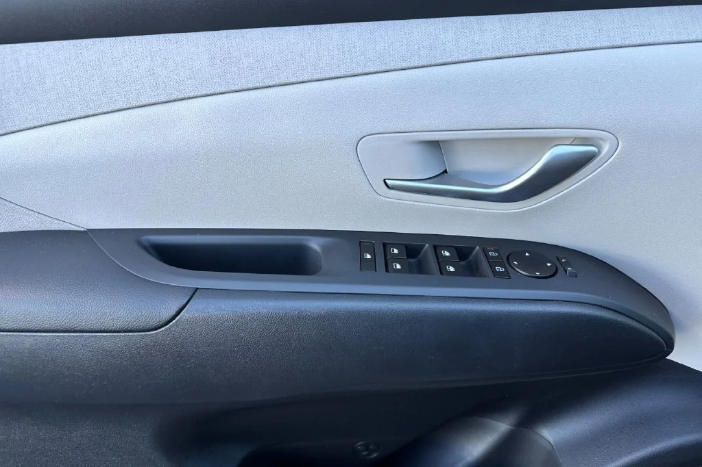 2025 Hyundai Tucson SEL Convenience - Photo 11