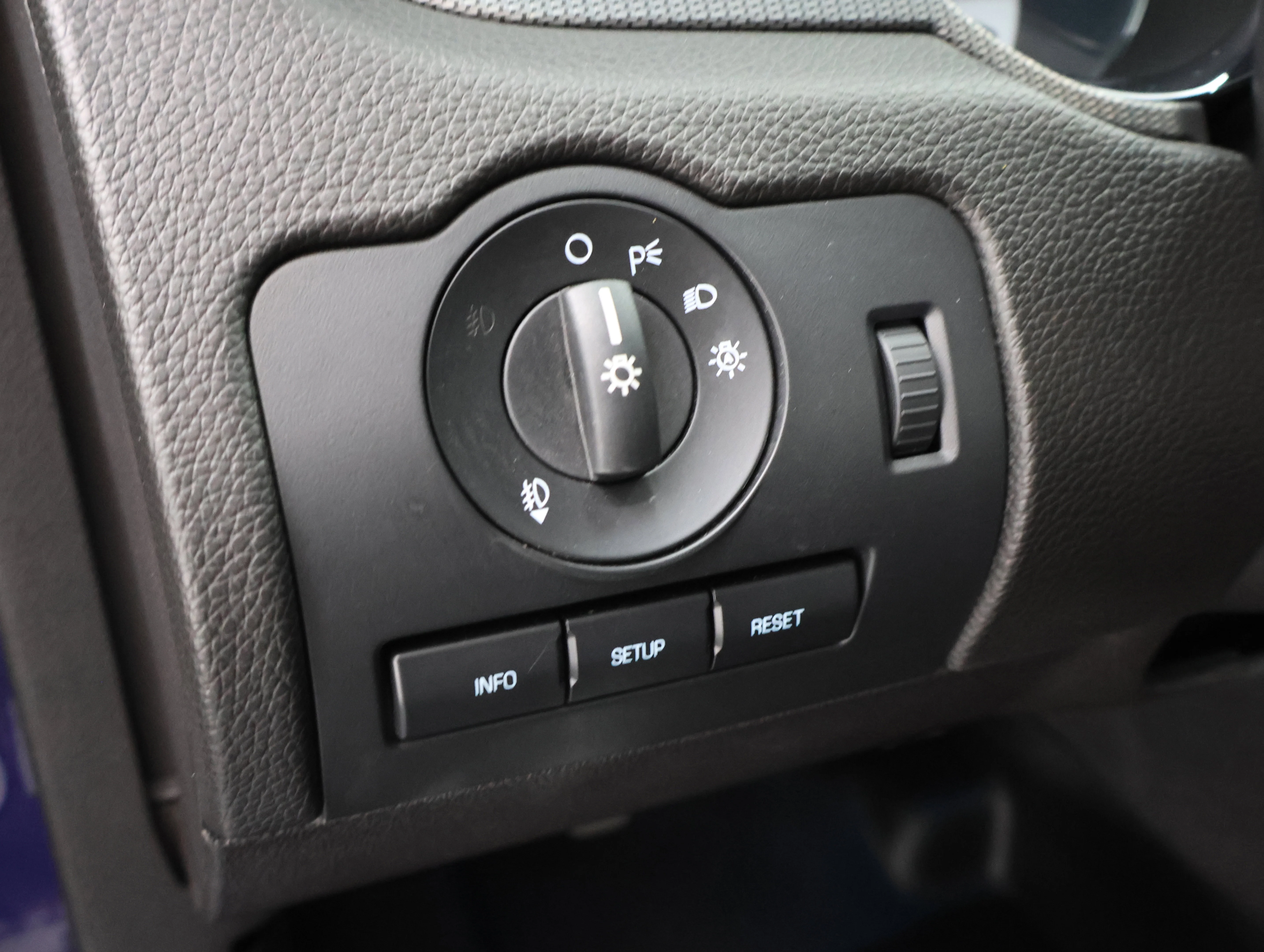 Used 2010 Kona Blue Metallic Ford GT Premium image 38