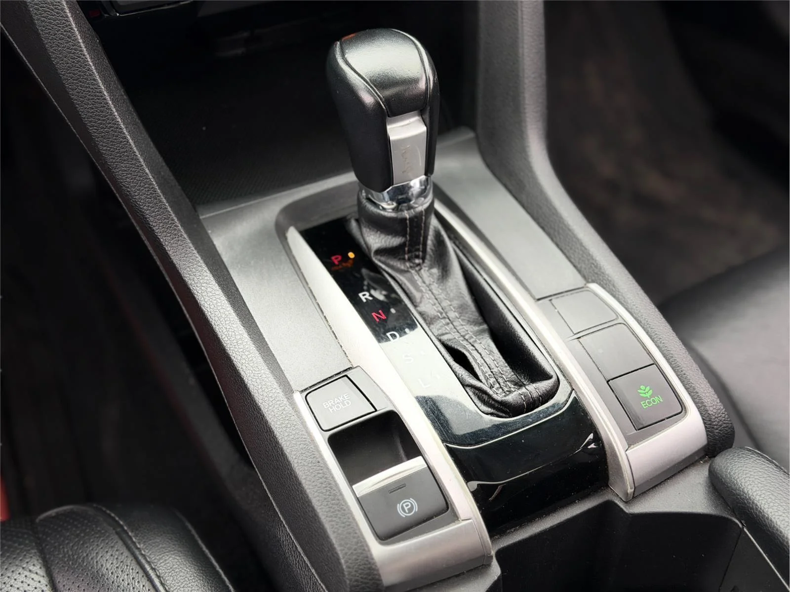 Used 2019 Lunar Silver Metallic Honda EX-L image 18