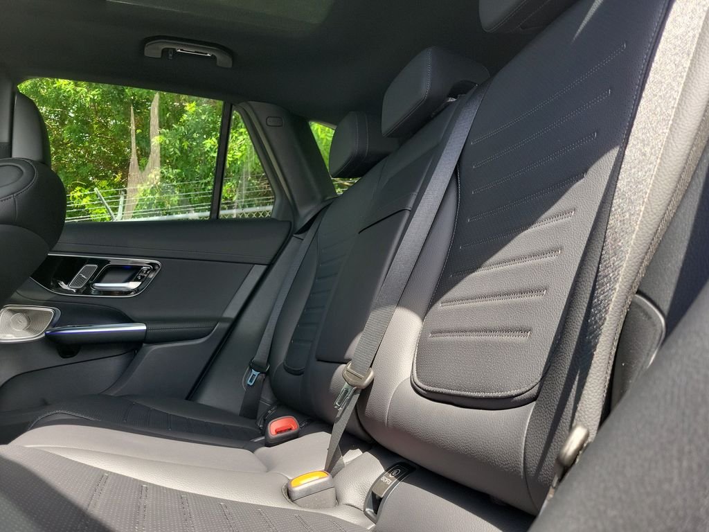 New 2026 Cirrus Silver Metallic Mercedes-Benz GLC 300 image 11