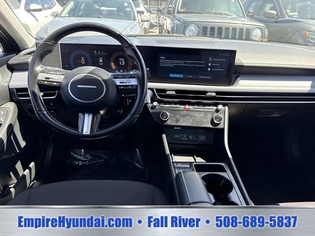 Used 2024 Gray Hyundai SEL image 13