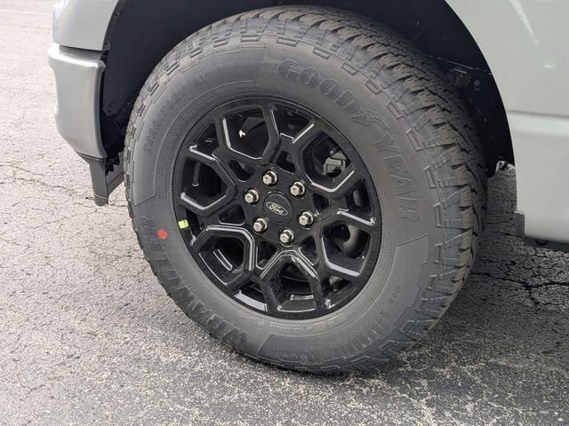 2025 Ford F-150 XLT - Photo 24
