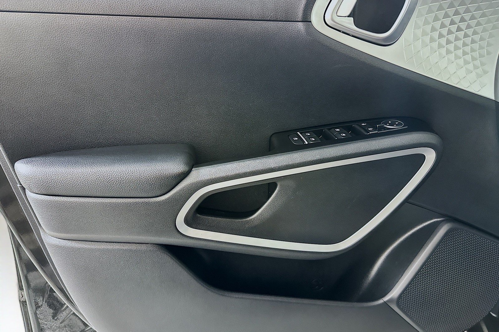 Used 2020 Cherry Black Kia LX image 21