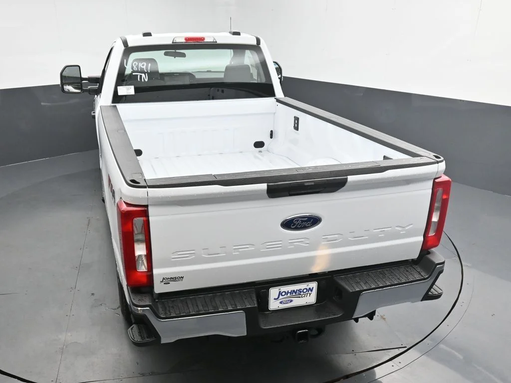 New 2026 Oxford White Ford F-250® XL image 22