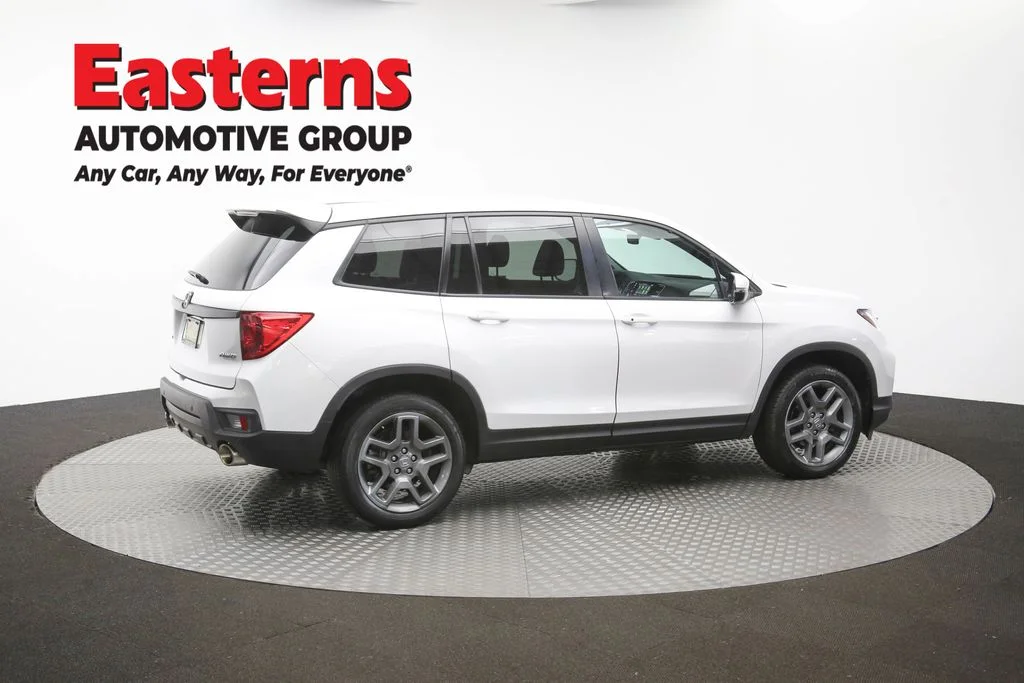 Used 2023 White Honda EX-L image 45