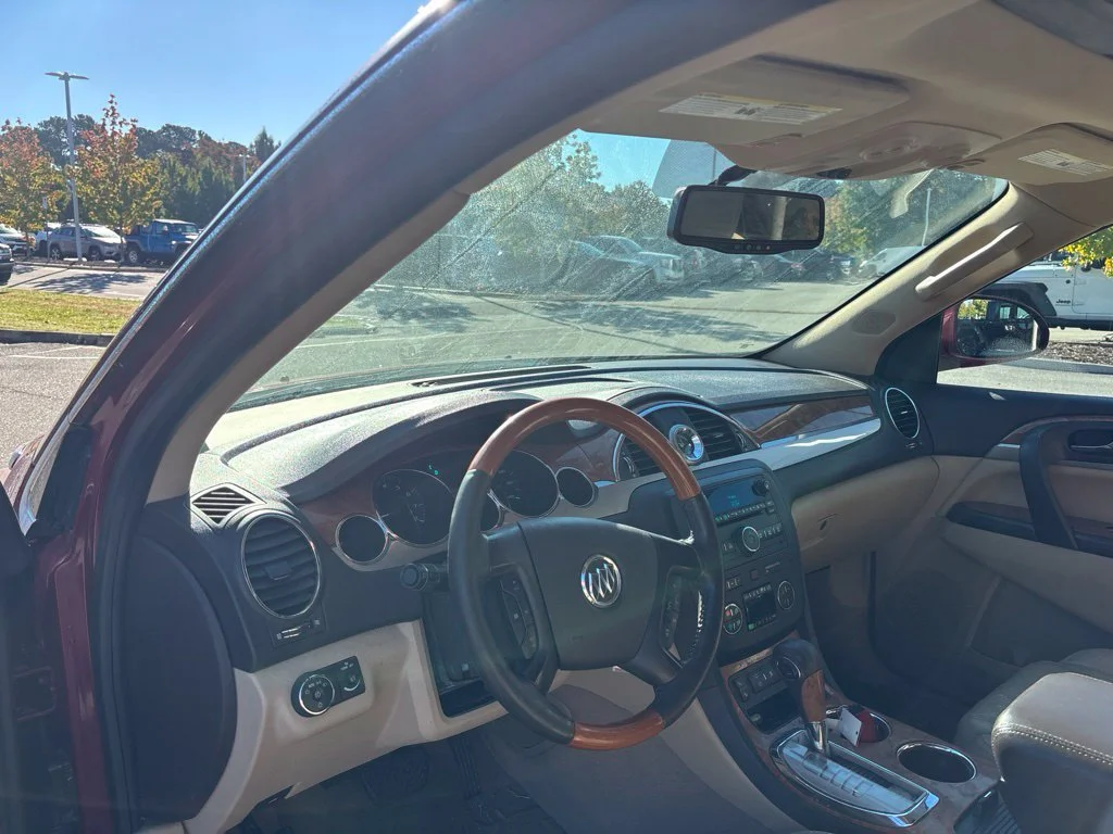 Used 2011  Buick CXL image 5