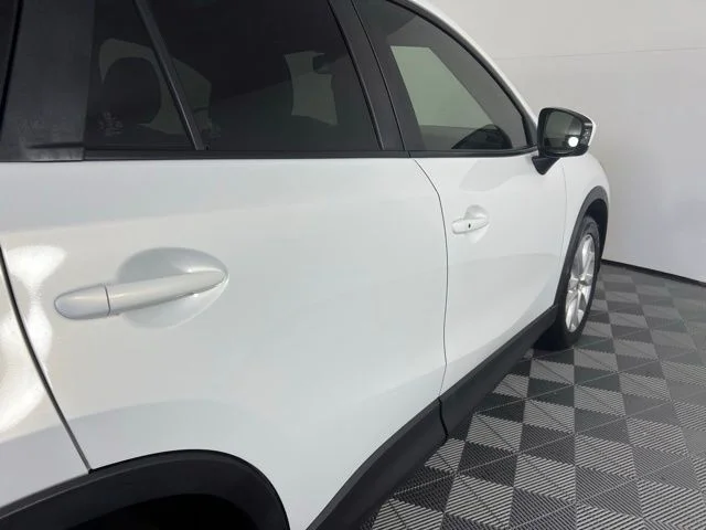 Used 2013 White Mazda Grand Touring image 9