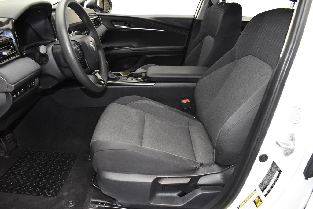 Used 2025 White Toyota LE image 12