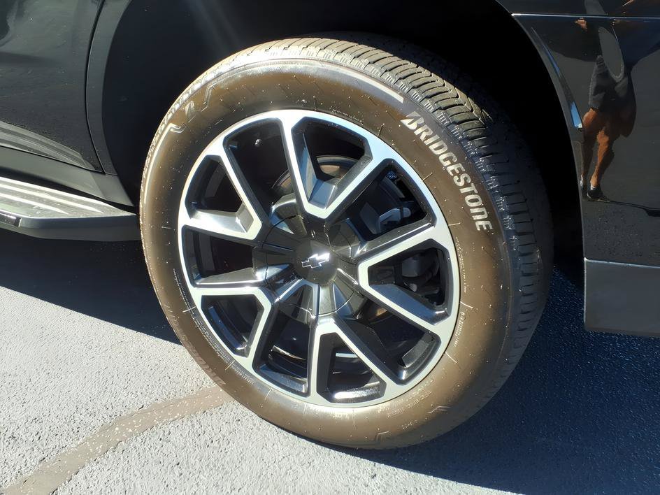 Used 2025 Black Chevrolet RST image 9