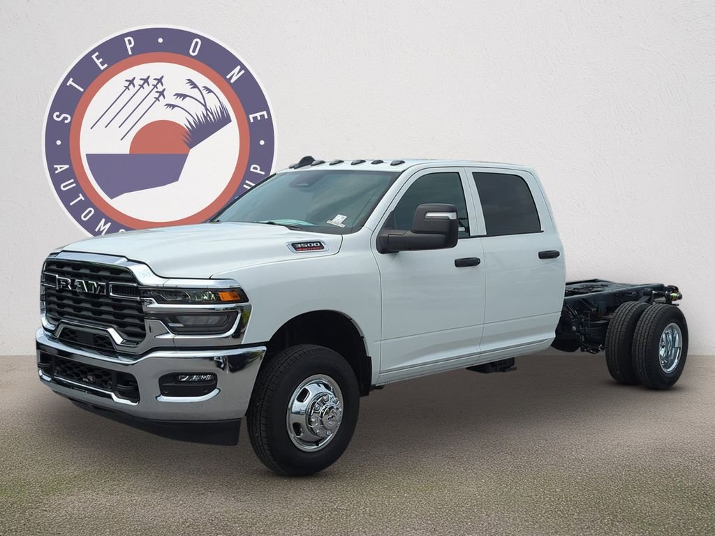 New 2026 Bright White Clear-Coat Exterior Paint Ram Tradesman image 2