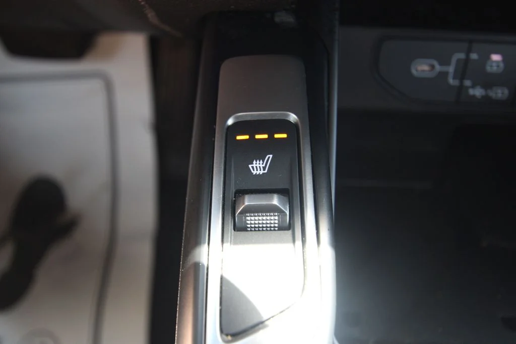 Used 2024 Black Kia S image 14