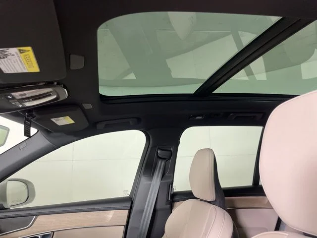 2025 Volvo XC90 Core - Photo 37