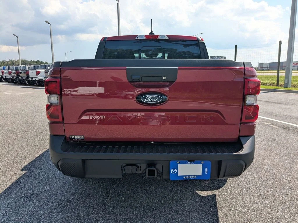 New 2026 Ruby Red Metallic Tinted Clearcoat Ford Lariat image 8