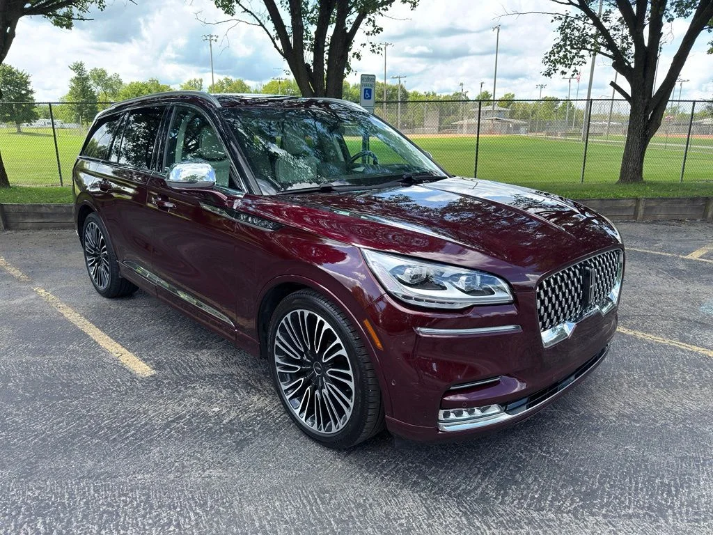 Used 2021 Red Lincoln Black Label image 10