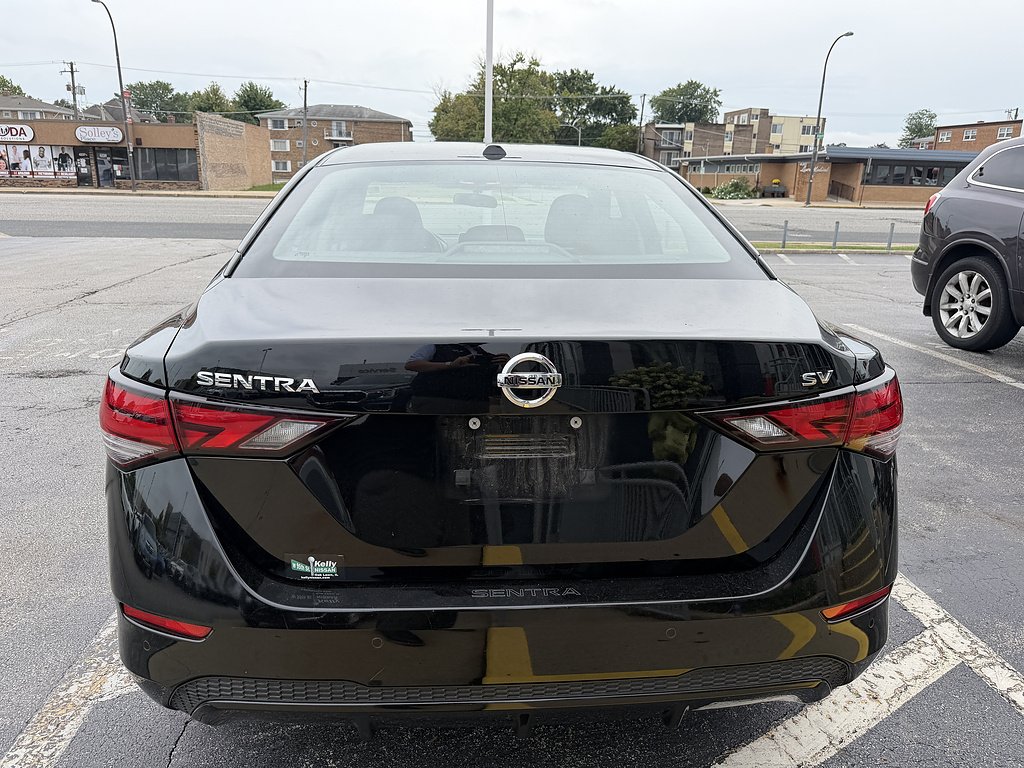 Used 2022 Super Black Nissan SV image 44
