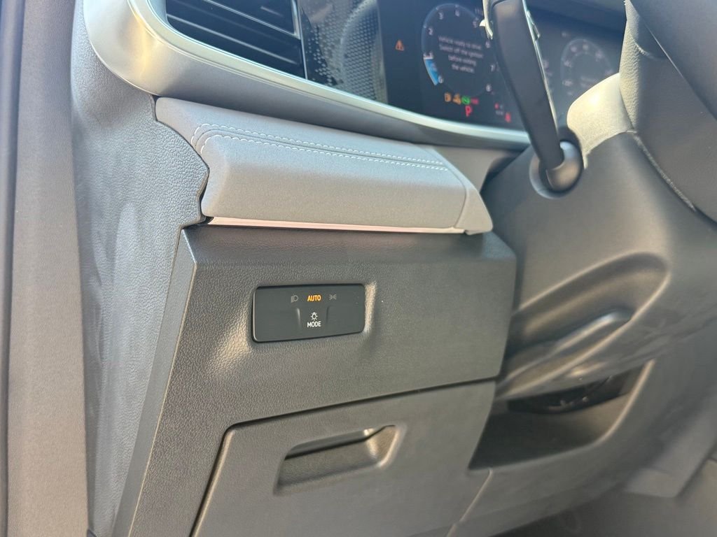 New 2026 White Volkswagen 2.0T SE image 27