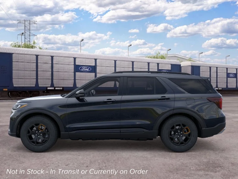 New 2026 Agate Black Metallic Ford Tremor® image 3