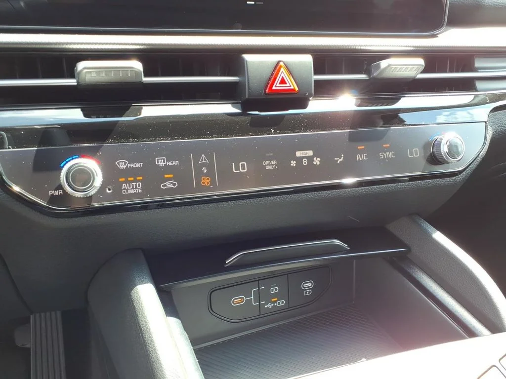 New 2027 Blue Kia S image 14