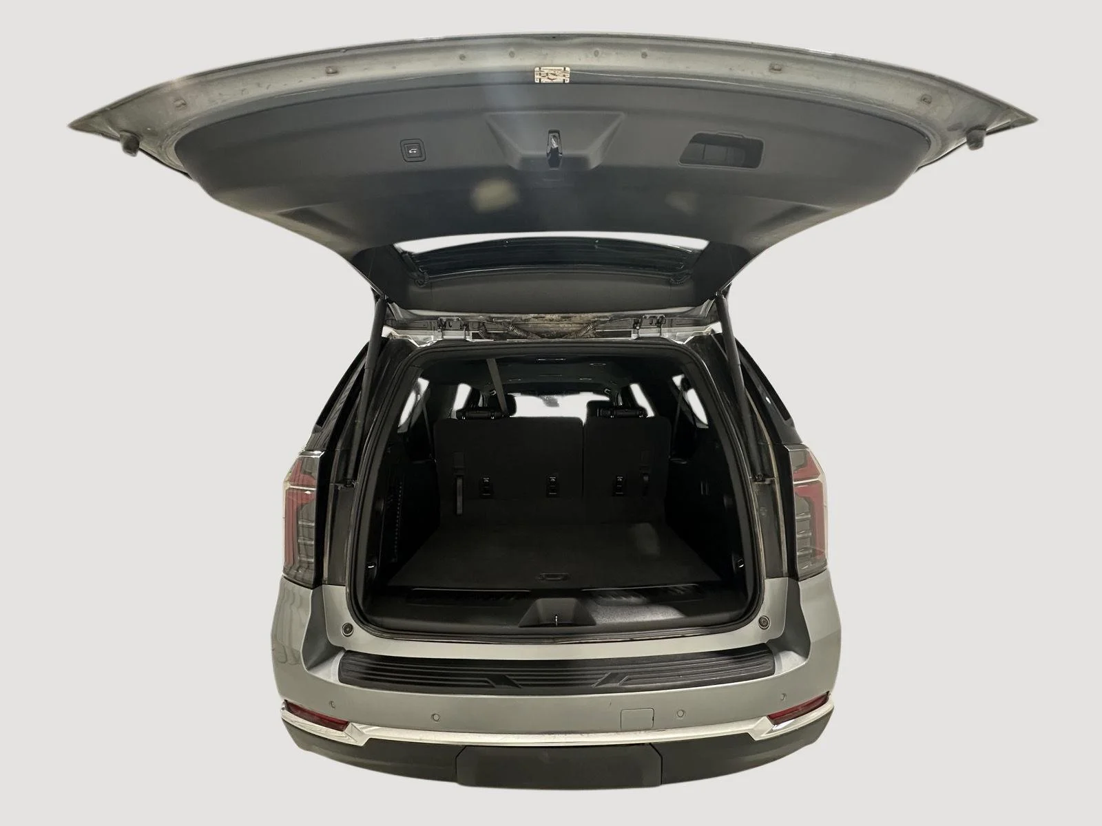 Used 2026 Sterling Gray Metallic Chevrolet LT image 24