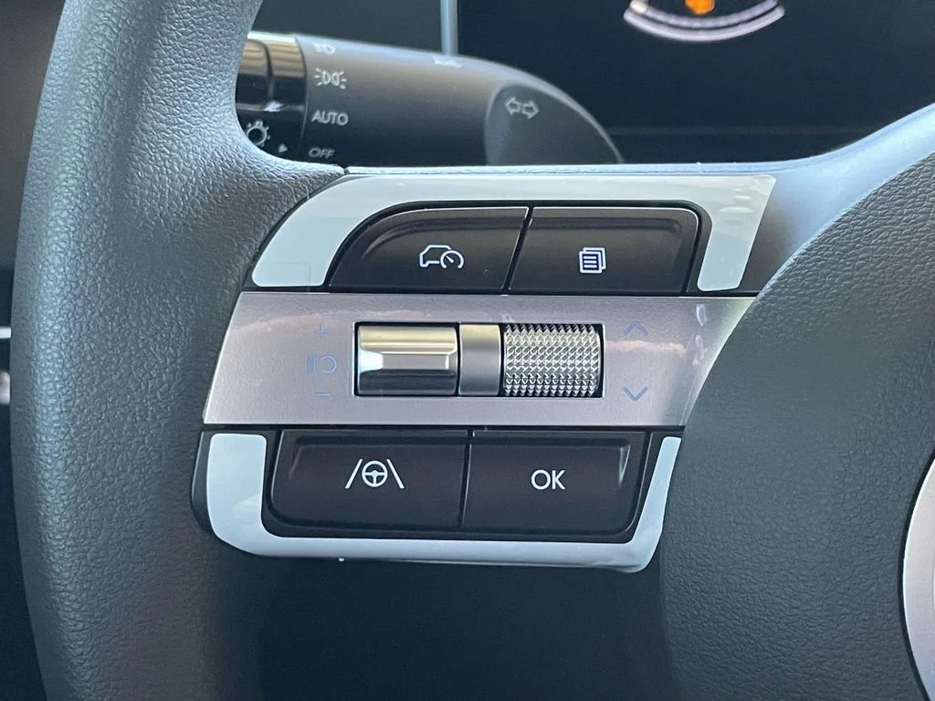 New 2026 Black Hyundai SEL image 20