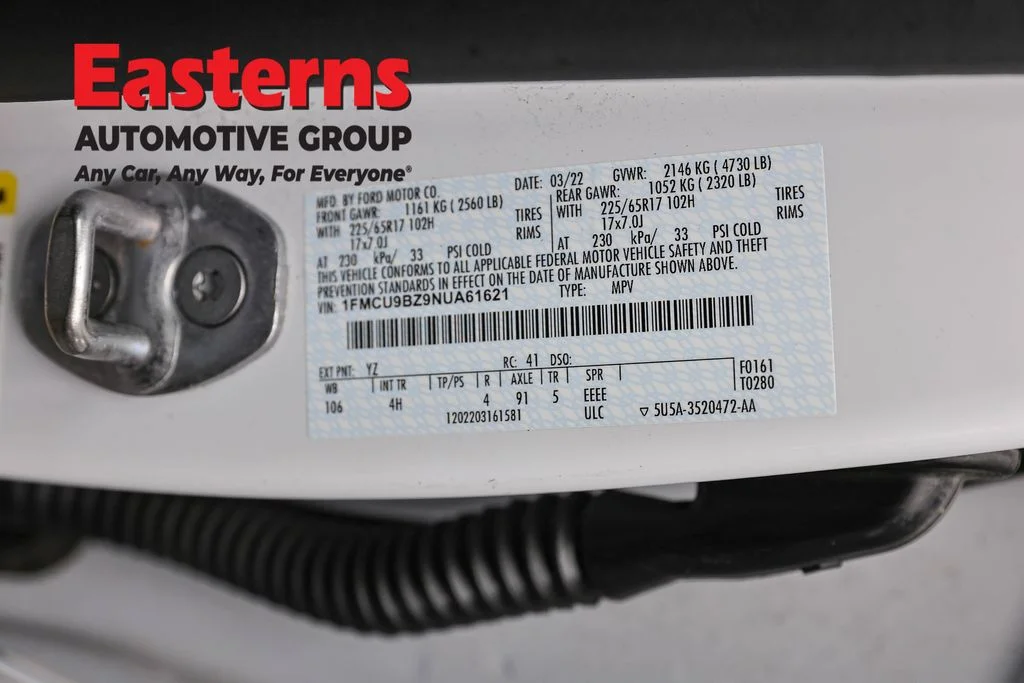 Used 2022 White Ford SE image 35