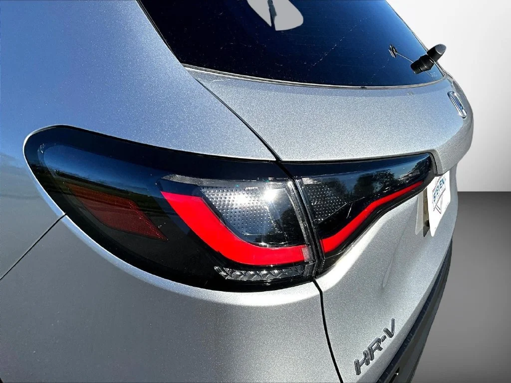 New 2027 Solar Silver Metallic Honda LX AWD image 25