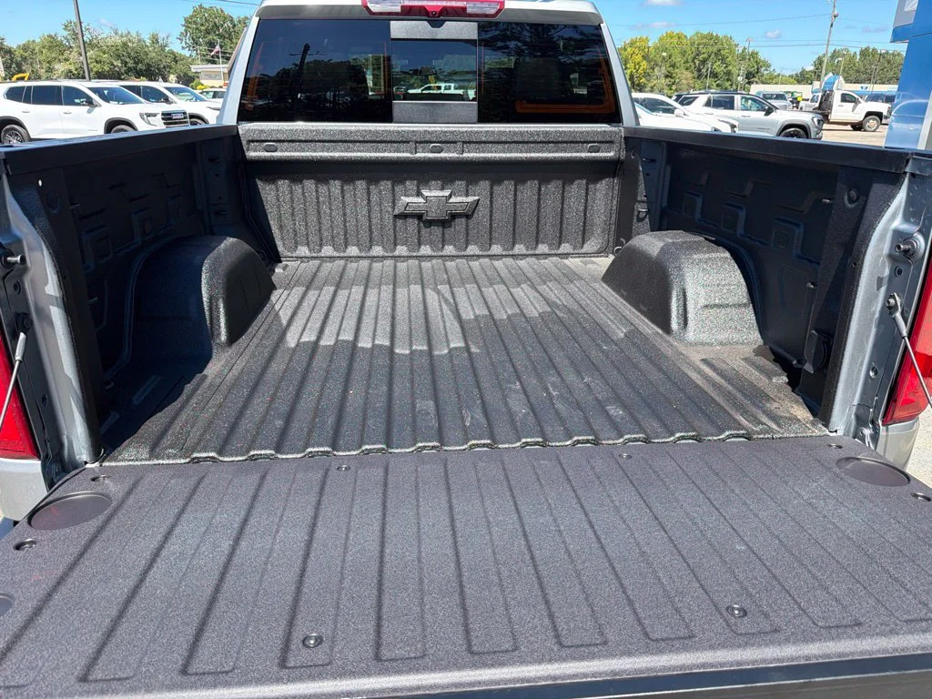 New 2026 Sterling Gray Metallic Chevrolet High Country image 13