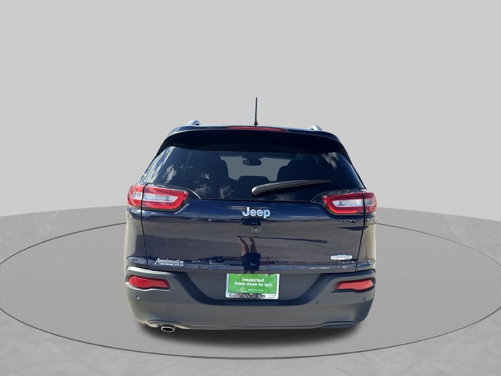 Used 2016 Blue Jeep Latitude image 4