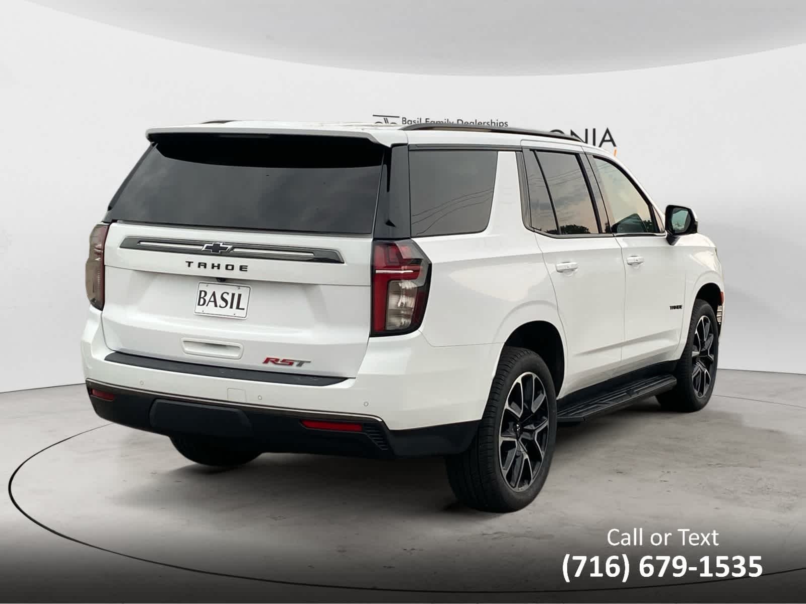 Used 2022 Summit White Chevrolet RST image 9