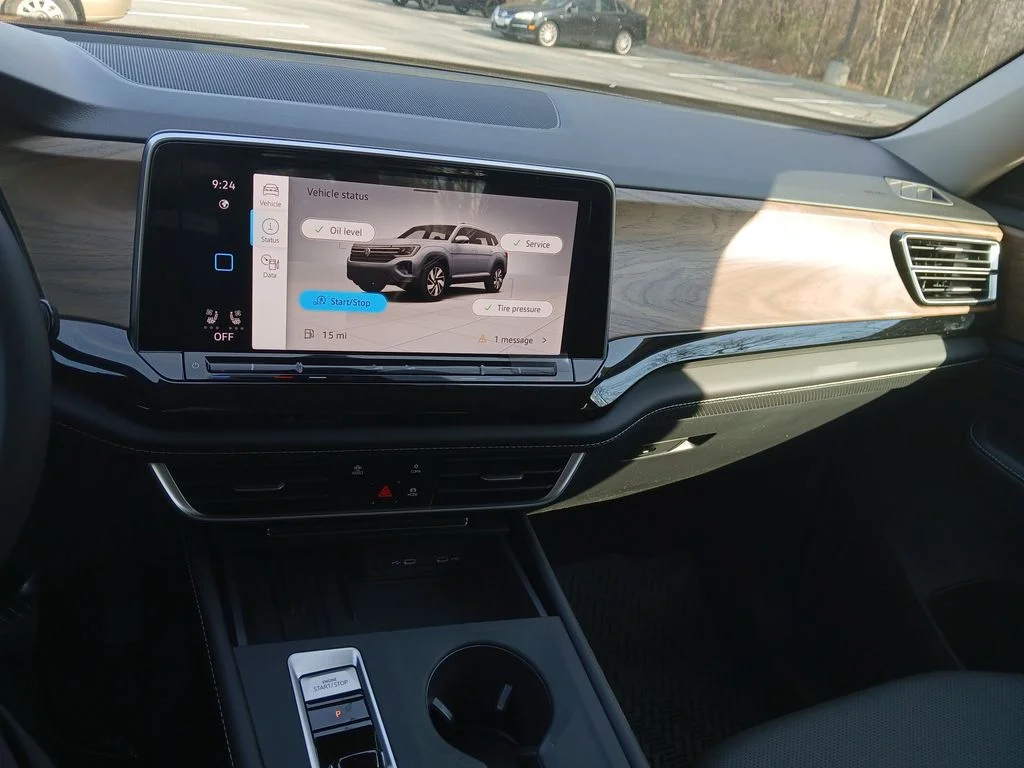 New 2026 Silver Volkswagen 2.0T SE image 17