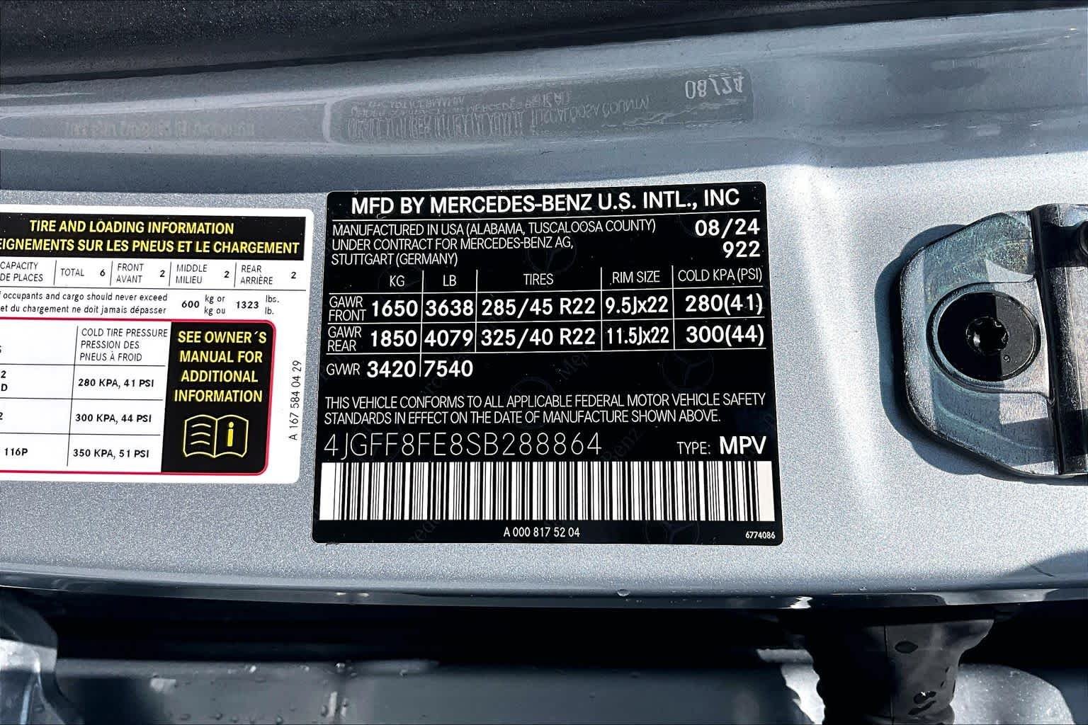Used 2025 Cirrus Silver Metallic Mercedes-Benz GLS 580 image 32