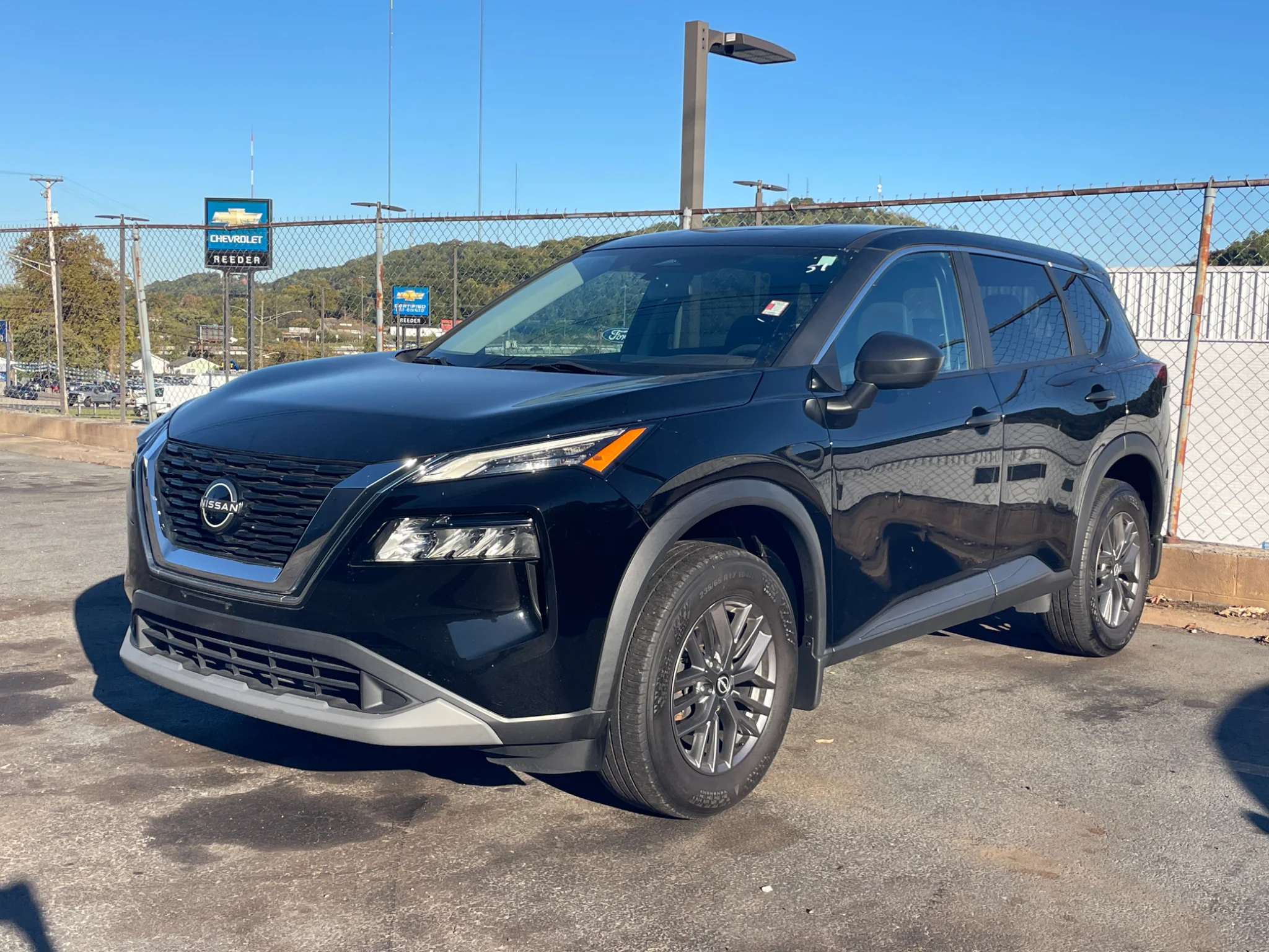 Used 2023 Super Black Nissan S image 3