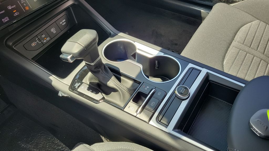 New 2026 Snow White Pearl Kia LXS FWD image 18