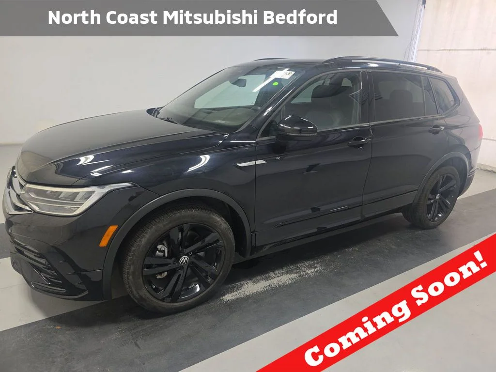 2023 Volkswagen Tiguan 2.0T SE R-Line Black's photo